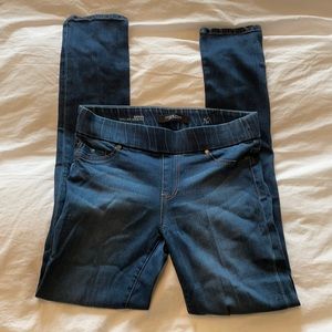 SOLD- Jeans / Jeggings